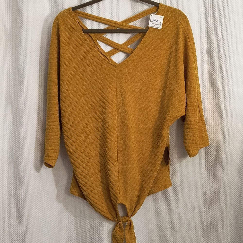 ♥️Parallel Skies Top Women's NWT